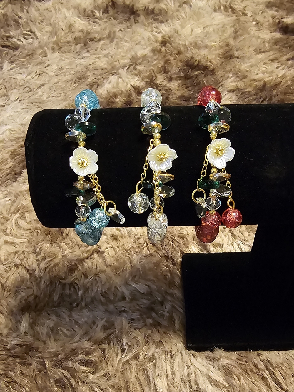 Gold-Tone White Flower Charm Bracelet Set - Blue/Clear/Red